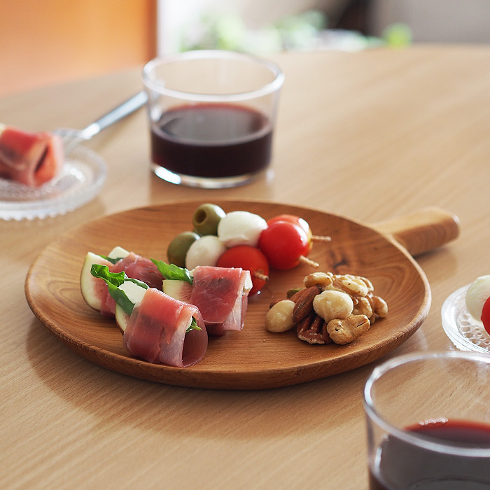 「ちょい飲み」を格上げするプレート