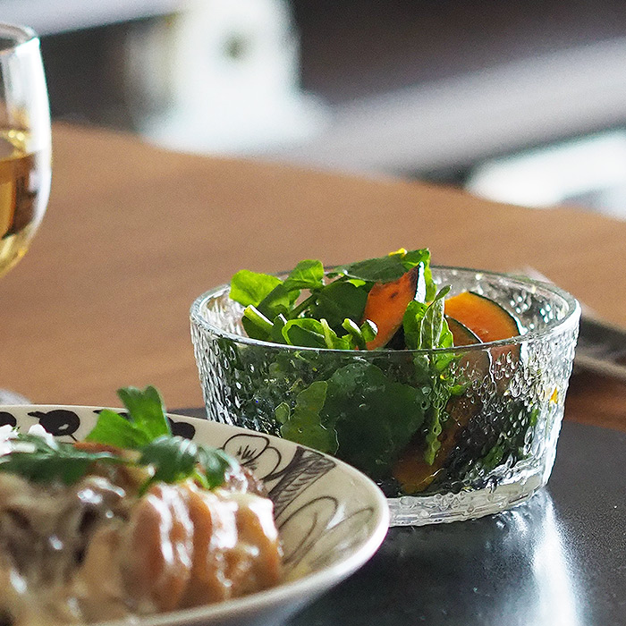 温もり添えるツンドラのガラスボウル