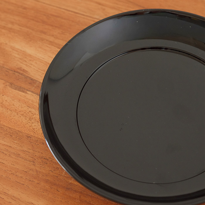 椿皿　4.5寸　黒【クーポンプレゼント11/30まで】