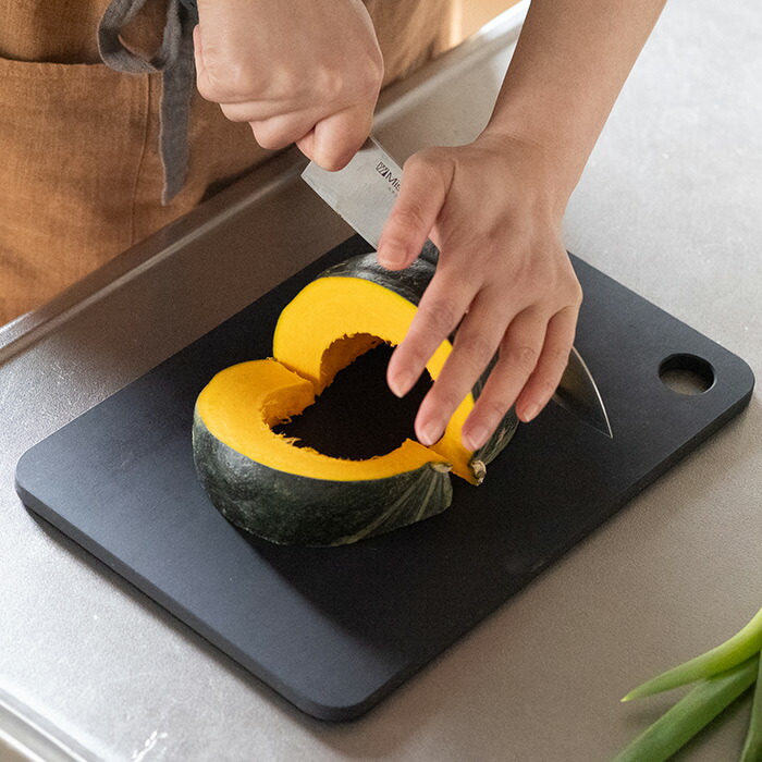 【会員限定５%クーポンあり】ラバラバ　カッティングボード　M　/　RUBBER Raba